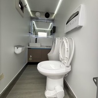 Remorque de toilettes mobiles de luxe Goeasy à 3 postes, remorque de toilettes portables avec réservoir d'eau pour la location événementielle