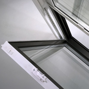 Fábrica de compra a granel estilo americano personalizado 82mm blanco UPVC Perfil de vidrio simple y doble Casa colgada <span class=keywords><strong>ventanas</strong></span> de PVC - Product Image 3