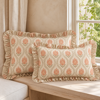 Housse de coussin beige en coton à imprimé floral avec bordure à volants, housses de coussin décoratives pour canapé et chambre à coucher