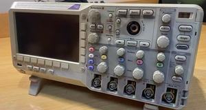 ออสซิลโลสโคปสัญญาณผสม/ดิจิตอลฟลูออเรสเซนซ์ Tektronix MSO/DPO2000 - Product Image 3
