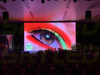 Écran d'affichage vidéo LED COB à pas fin pour salle de réunion, salle de contrôle et centre de commandement