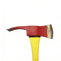Hache ILOT à manche en fibre de verre robuste avec lame double fonction, outil multi-usage pour la foresterie et le jardinage