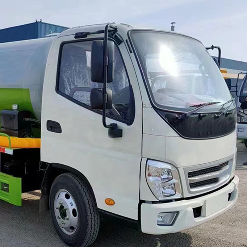 China Customization Diesel Mini Truck 5T Mini Truck Diesel Light 100Kw 150Kw Vacuum Pump Sewage Suction Truck for Foton