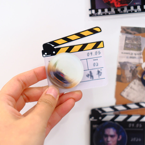 Aimant de réfrigérateur rotatif en acrylique durable, imprimé UV, design <span class=keywords><strong>claquette</strong></span> de cinéma personnalisée avec photo, pour fans de célébrités - Product Image 2