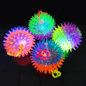 Balle en plastique à picots lumineuse et scintillante, souple, compressible, élastique, à remontée lente, pour la décompression au bureau, jouet anti-stress - Product Image 3