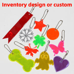 Reflectores de ciclo de corazón de amor de colores mezclados, llaveros reflectantes de Pvc, colgante reflectante, llavero con logotipo personalizable, tiras reflectantes - Product Image 2