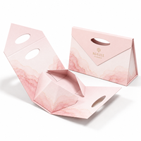 Boîte cadeau personnalisée avec aimant puissant, pliable, style enveloppe, avec trou pour poignée, emballage plat, boîte cadeau en papier, estampage à chaud, logo personnalisé