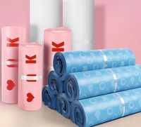Enveloppes d'expédition en polyéthylène auto-adhésives personnalisées en gros, imperméables, pour l'emballage de vêtements e-commerce