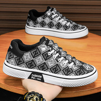 Chaussures en toile style Pékin ancien pour hommes, nouvelle collection hiver 2026, baskets fines et tendance, mode jeune, polyvalentes et décontractées