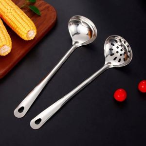 Ensemble d'ustensiles de cuisine en acier inoxydable en gros, outils de cuisson polyvalents : cuillère de service, spatule, écumoire, fourchette, louche à soupe, entonnoir - Product Image 3