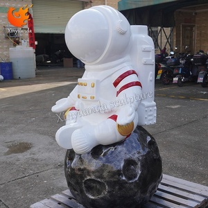 מוזיאון המדע כניסה מצויר אסטרונאוט על פיסול הירח, נושא חלל פיברגלס, עיצוב מקום קישוט - Product Image 5