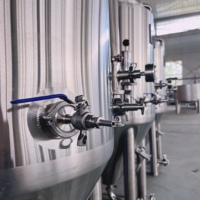 Cuve de Fermentation de Bière Pressurisée 200L, Fermenteur Conique Isolé avec Raccords de Carbonatation pour Brasserie Artisanale et Microbrasserie