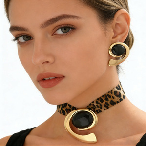 Nouvel ensemble tendance de colliers et bracelets en or, style bohème, en forme de spirale E, avec opale noire, pour femme - Product Image 1