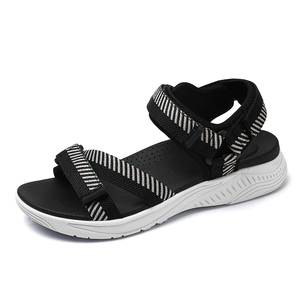 Nouvelles sandales à talons hauts de haute qualité pour femmes matures et sexy Chaussures de sport pour filles pour la plage en plein air Pantoufle de marque <span class=keywords><strong>Skech</strong></span> USA usine - Product Image 1