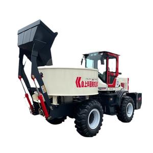 Camion malaxeur à béton autochargeur mobile de type 2200 Chaotian Pot pour travaux de génie civil - Product Image 5