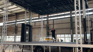 Camión Escenario Móvil TL60, Camión para Eventos de 10m con Sistema de Iluminación. Camión de Evangelización para Cruzadas de Iglesia, Escenario Móvil - Product Image 6