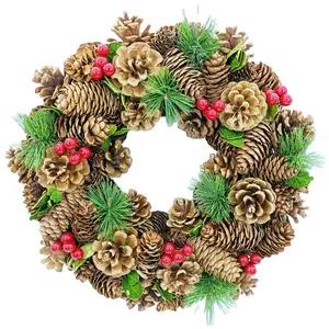 Großhandel Weihnachts dekorationen liefert große hängende Ornamente Tannenzapfen Red Berry Artifical Pine Weihnachts kranz zubehör