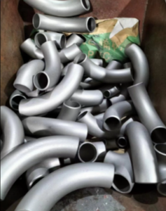 Coude à bride à 90 degrés en acier allié robuste ASME B16.9, résistant à la corrosion et aux hautes températures, pour l'énergie - Product Image 6