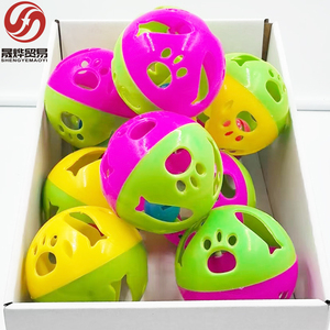 Palla Giocattolo Interattiva per Gatti in Plastica, Multicolore, Grande, con Motivo a Zampa di Pesce, Gioco per Gatti con Campanelli - Product Image 6