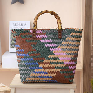 Sac fourre-tout rétro en toile rayée pour femme avec deux poignées en bambou, motif teckel - Product Image 4