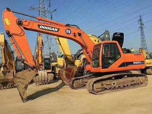 Excavatrice hydraulique DH220LC-7 utilisée directe en Corée | Train de roulement original de Doosan | Godet de pelle sur chenilles certifié CE/EPA - Product Image 2