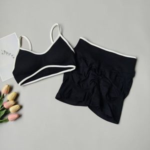 Fitness Yoga Set Seamless Sport abbigliamento sportivo da <span class=keywords><strong>donna</strong></span> Leggings a vita alta completi da allenamento pantaloncini a due pezzi Set abbigliamento da <span class=keywords><strong>palestra</strong></span> da <span class=keywords><strong>donna</strong></span> - Product Image 5