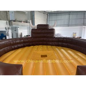Juegos comerciales para adultos Paseo mecánico Rodeo Bull Riding Machine Controles Máquina inflable Bull Ride para ventas - Product Image 1