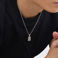 Collier Pendentif Croix de Jésus Carré Géométrique en Acier Inoxydable Religieux pour Hommes - Bijoux Masculins Tendance
