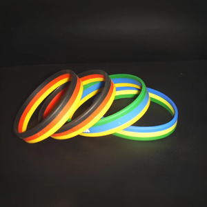 スポーツシーン用のカスタマイズされたPVCシリコーン発光スポーツブレスレットプリントブレスレットグリーンリストバンド。 - Product Image 4