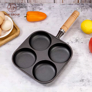 Marmite en fonte à quatre compartiments pour une cuisson multifonctionnelle et un ensemble de restaurant avec poignée en bois - Product Image 3