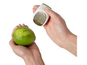 New Manual <strong>Mini</strong> With Spray Citrus <strong>Juicer</strong> - Product Image 3