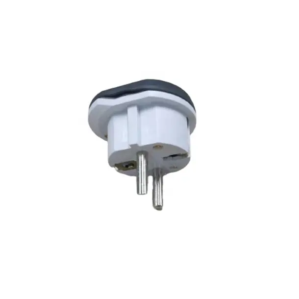 Fabriek Groothandel 100% Puur Koper 16a Usa Australian Uk Standaard Plug Naar Eu Franse Duits Korea Multi Conversie Adapter Plug