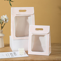 Sac cadeau en papier recyclable classique à motif floral transparent, couverture rabattable, élégant, pratique, portable, personnalisable, Saint-Valentin