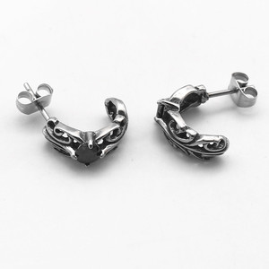 Pendientes de acero de titanio yunnique con incrustaciones de circonita, diseño geométrico en forma de luna, color blanco y negro - Product Image 3