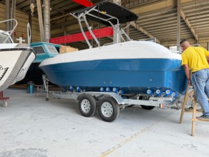 Barco de Fibra de Vidrio de 19 pies, Fabricado en China, Barco de Pesca de Fibra de Vidrio, 8 Personas, Motor de 6.2 Metros, Mini Yate - Product Image 3