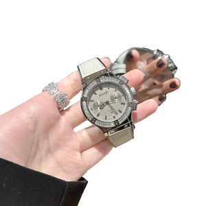 <span class=keywords><strong>Reloj</strong></span> <span class=keywords><strong>de</strong></span> lujo Unisex <span class=keywords><strong>de</strong></span> <span class=keywords><strong>gama</strong></span> <span class=keywords><strong>alta</strong></span> para mujer para Swiss para diseño Cross-Border Internet Celebrity Live banda <span class=keywords><strong>de</strong></span> acero inoxidable - Product Image 5