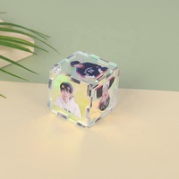 En gros Personnalisé Imprimé UV Imprimé Acrylique Cube Puzzle Porte-clés Dessin Animé et Anime Style DIY Charmes Porte-clés