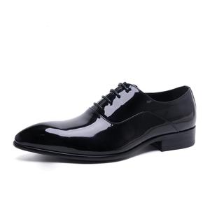 Chaussures habillées de luxe pour hommes toutes saisons en cuir classique imperméables pour le bureau et la carrière, de haute qualité, style brogue à bout, à lacets - Product Image 6