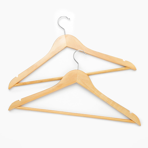 Vente en gros de cintres en bois naturel Proins, fabrication de toutes sortes, meilleur prix, bois de qualité supérieure avec barre - Product Image 4