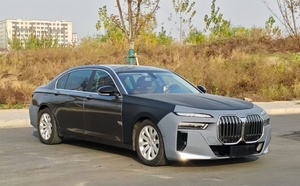 Pièces automobiles, pièces de mise à niveau adaptées à la BMW Série 7 (F02) ancienne à nouvelle 2025 Série 7 (G70) <span class=keywords><strong>M760</strong></span> Kit de découpe gratuit - Product Image 5