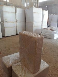 Copeaux de bois - Sciure de pin pour jardin et cages pour animaux - Product Image 3