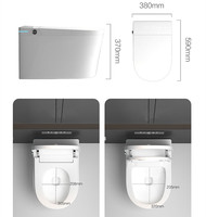 WC intelligent mural moderne sans réservoir avec écran HD, capteur de pied et chasse d'eau automatique pour hôtels et maisons