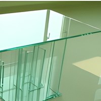 Verre de sécurité trempé texturé côtelé haute résistance 8 mm 10 mm pour balustrades, mains courantes et escaliers modernes des installations de loisirs