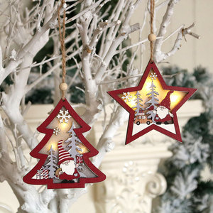 Nouvel Ornement Lumineux en Bois Vieilli Rouge de Noël, Motif Forêt, Ornement Étoile Ronde à Cinq Branches - Product Image 1