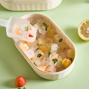 เครื่องทำน้ำแข็ง B-72 ขนาดใหญ่ ความจุเยอะ ตัวเครื่องพลาสติก รูปทรงลูกบาศก์ สำหรับใช้ในบ้าน ดีไซน์การ์ตูน - Product Image 4