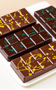 Venta caliente Dubai Style Snacks Bars Chocolates Caramelos Fix Pistacho y sabor a leche Chocolate De Dubai - Product Image 2