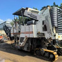 Fraiseuse à froid Wirtgen W1900 d'occasion, d'origine allemande, largeur de fraisage 2000 mm, pour la rénovation des chaussées routières