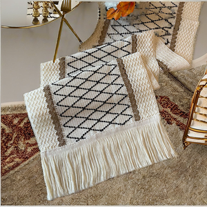 Runner da Tavola Francese Boho con Motivo Geometrico Colorato per Decorazioni Baby Shower e Cena - Product Image 2