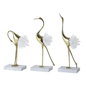 Grosir burung dekorasi patung-Uccelli Gru Scultura Patung Burung, Patung Burung Derek Perunggu Dekorasi Kristal Baru Hadiah Kreatif