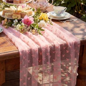 <span class=keywords><strong>Chemin</strong></span> <span class=keywords><strong>de</strong></span> <span class=keywords><strong>table</strong></span> en tulle rose avec nœud brodé, décorations <span class=keywords><strong>de</strong></span> <span class=keywords><strong>table</strong></span> saisonnières, tissu en tulle pour la décoration intérieure, fête prénuptiale, mariage - Product Image 1